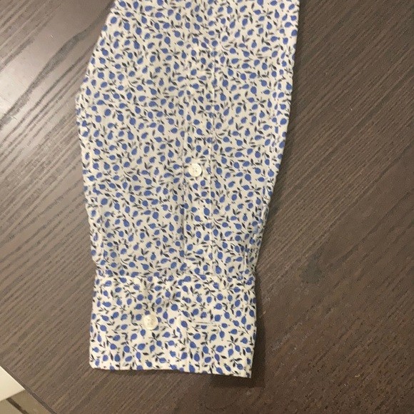 Michael Kors Medium Slim Fit Button Down - Picture 5 of 8